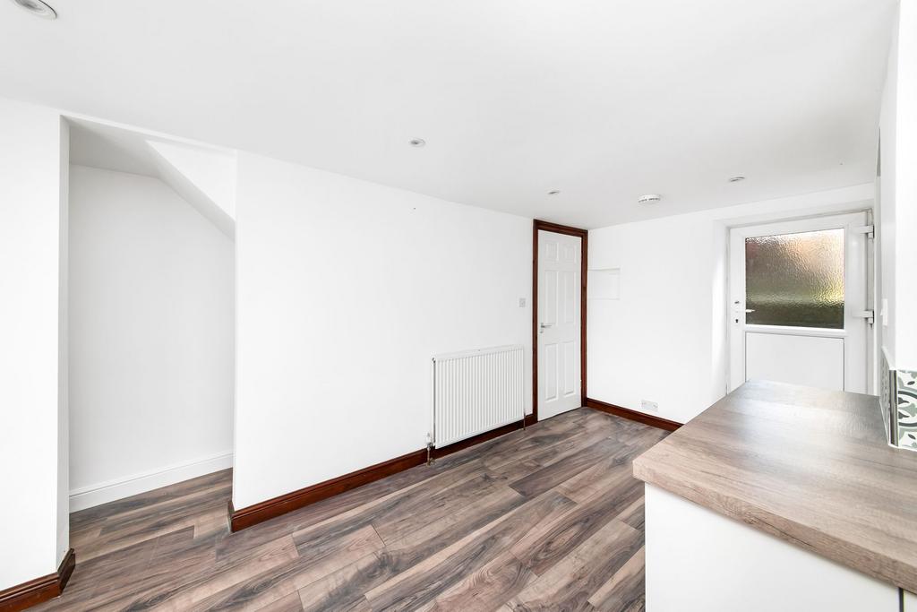 Dining kitchen
