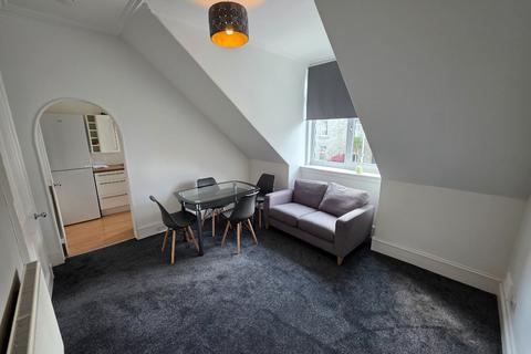 Elmfield Avenue, Old Aberdeen, Aberdeen, AB24