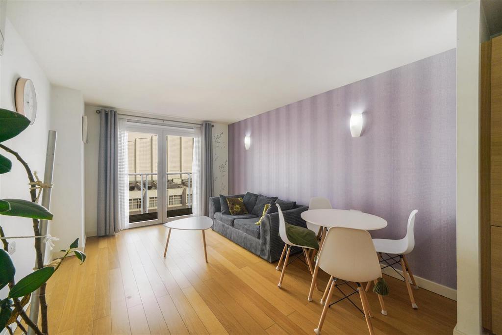 Flat 166, Forum House - m A7gyp Tst Ty Iozv HHh Sy.jpg