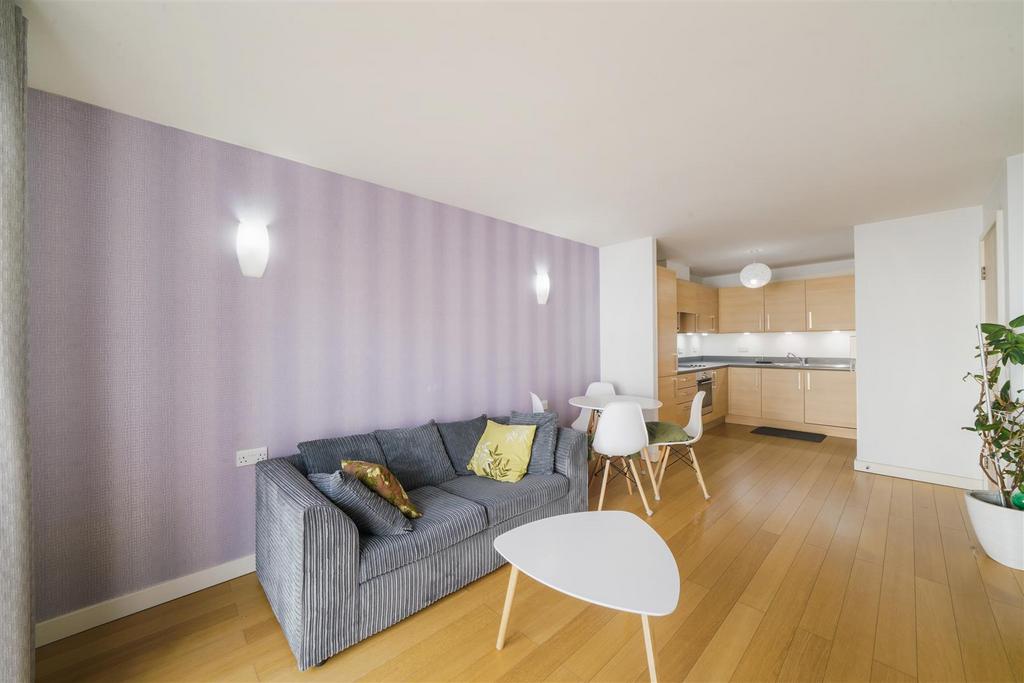 Flat 166, Forum House - p UAi Cd Z59 Cy Vf5 N0jjec.jpg