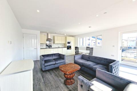 3 bedroom apartment to rent, Lune Street, Preston PR1