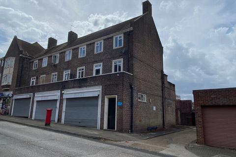 4 bedroom flat for sale, Ranmore Path, Orpington, BR5