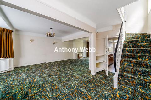 3 bedroom semi-detached house for sale, Ashridge Gardens, Palmers Green, N13