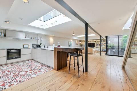 3 bedroom flat for sale, Queens Gate Place, South Kensington, London, SW7