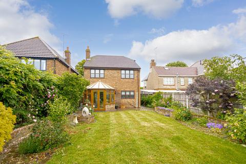 undefined, Mountdale Gardens, Leigh-on-sea, SS9