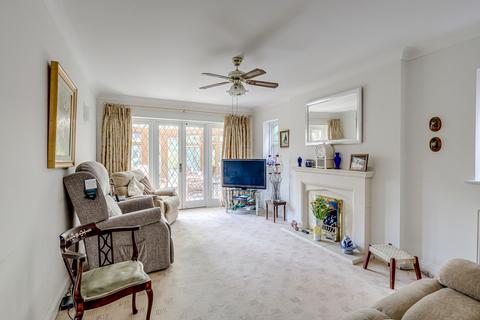 undefined, Mountdale Gardens, Leigh-on-sea, SS9