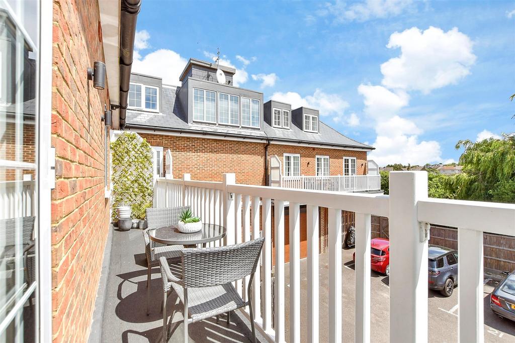 Balcony / Terrace
