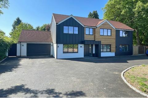 5 bedroom detached house for sale, Mereworth Road, West Peckham ME18