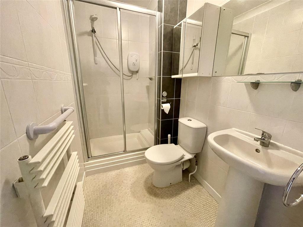 En-Suite To Bed One