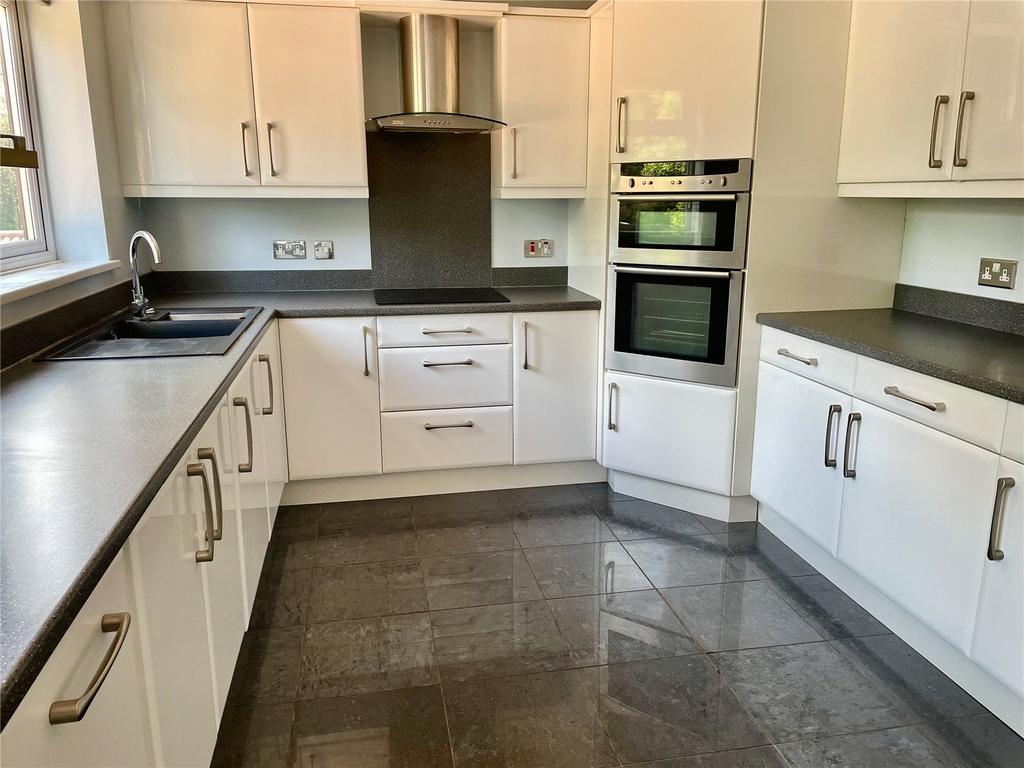 Fitted Kitchen