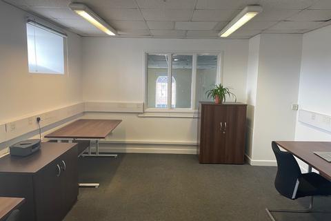 Mixed use to rent, Upper High St Taunton TA1 3QA