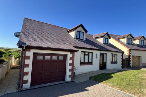 undefined, Maes Capel, Cemaes Bay, Anglesey, LL67