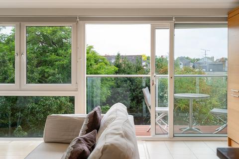 11 Ridgway, Richmond, TW10 6PR
