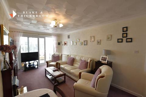 2 bedroom semi-detached bungalow for sale, Oakwood Avenue, Clacton-on-Sea