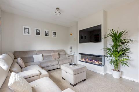 31 Pilton Drive, Edinburgh, EH5 2HH