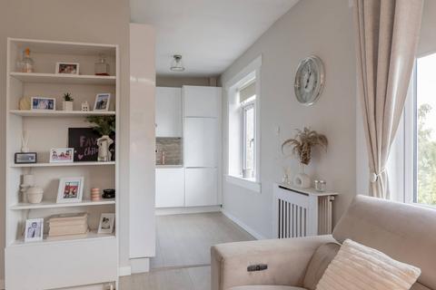 31 Pilton Drive, Edinburgh, EH5 2HH