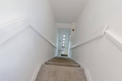 31 Pilton Drive, Edinburgh, EH5 2HH