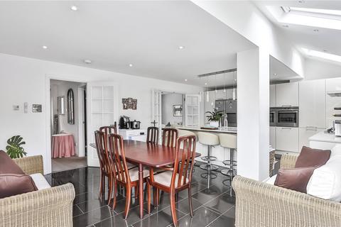 2a Crescent Road, Poole, BH14 9AS