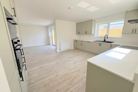 undefined, Barton Court Road, New Milton, Hampshire. BH25 6NW