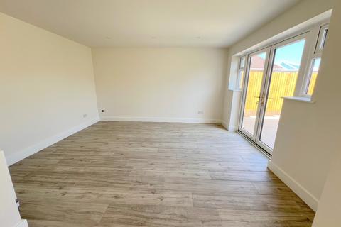 undefined, Barton Court Road, New Milton, Hampshire. BH25 6NW