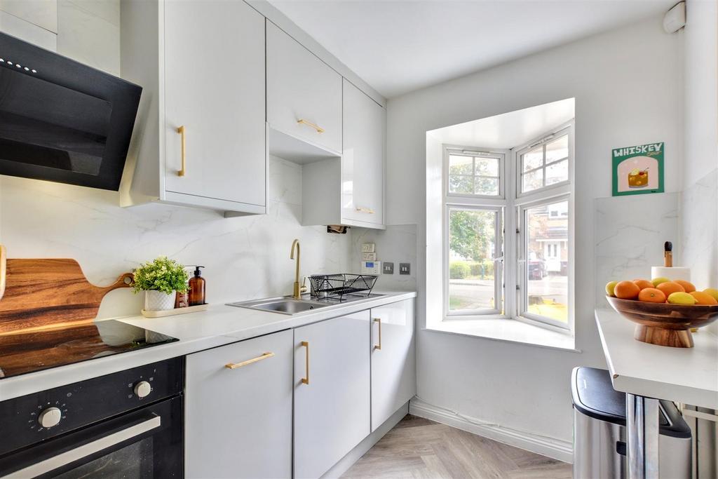 Kitchen 3.jpeg