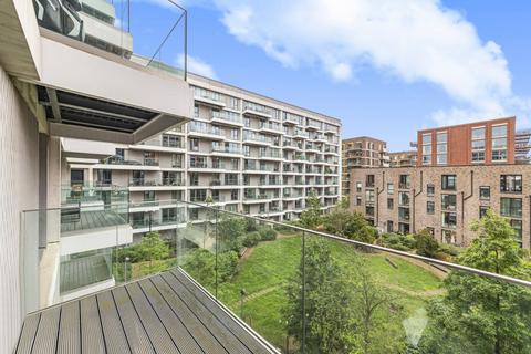 1 bedroom flat for sale, Flotilla House, 12 Cable Street, London