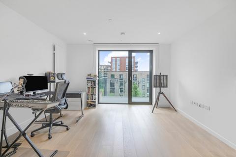 1 bedroom flat for sale, Flotilla House, 12 Cable Street, London