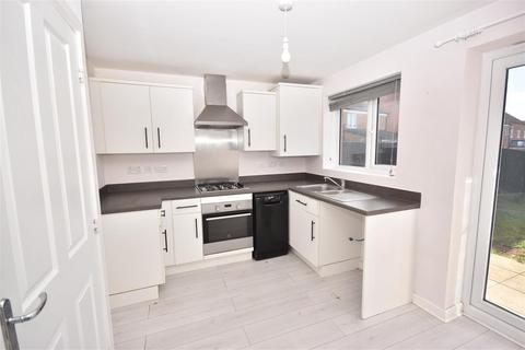27 Snow Close, Holdingham, Sleaford, NG34 8YT