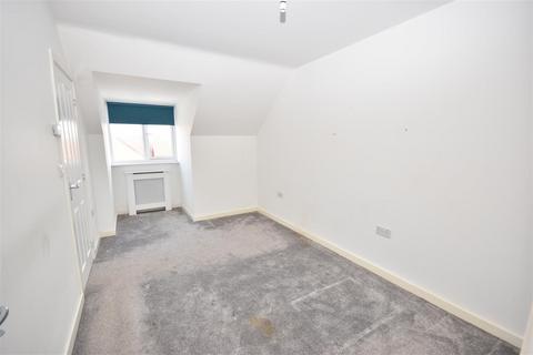 27 Snow Close, Holdingham, Sleaford, NG34 8YT