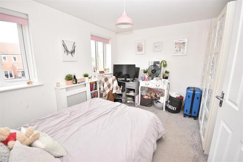 27 Snow Close, Holdingham, Sleaford, NG34 8YT