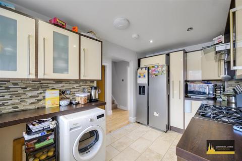 undefined, Grasscroft Drive, Cheylemore, Coventry *No Chain*