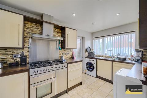 4 bedroom detached house for sale, Grasscroft Drive, Cheylemore, Coventry *No Chain*