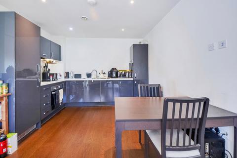 1 bedroom apartment for sale, at Flat 9 Beatty Court, Kenneth Way, London W5