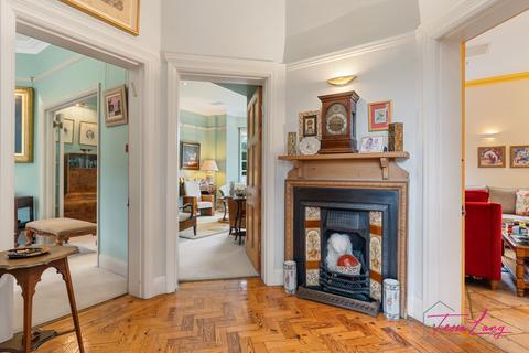 20 Heathgate, London, NW11 7AN
