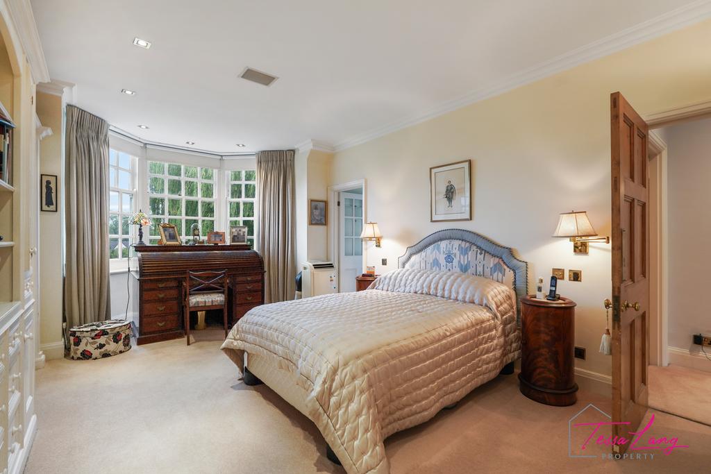 Principal bedroom