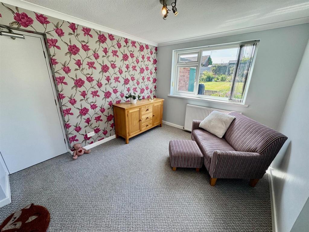 Family room.jpg