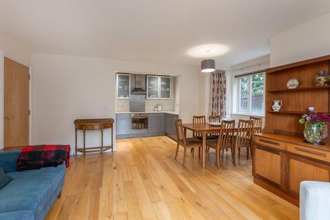 2 bedroom ground floor flat for sale, Five Mile Drive, The Lodge, OX2