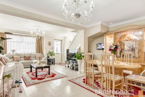 87 Oatlands Road, Enfield, EN3 5LP