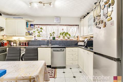 87 Oatlands Road, Enfield, EN3 5LP