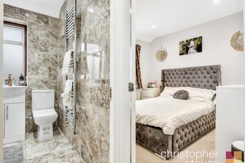 87 Oatlands Road, Enfield, EN3 5LP