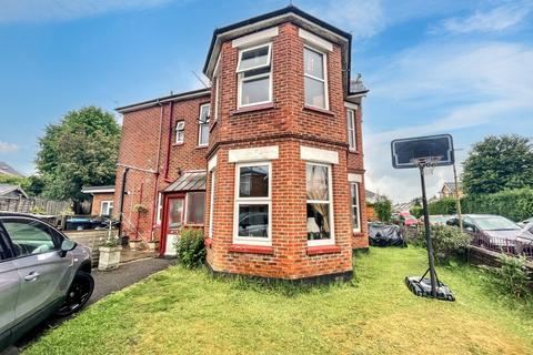 4 Kings Road, Bournemouth, BH3 7LD