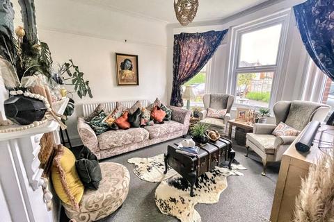 4 Kings Road, Bournemouth, BH3 7LD