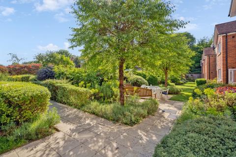 1 bedroom flat for sale, Wellington Avenue, Princes Risborough HP27