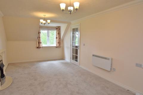 1 bedroom flat for sale, Wellington Avenue, Princes Risborough HP27