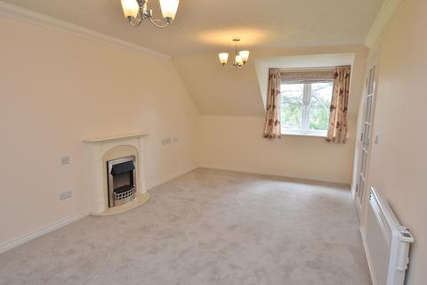 1 bedroom flat for sale, Wellington Avenue, Princes Risborough HP27
