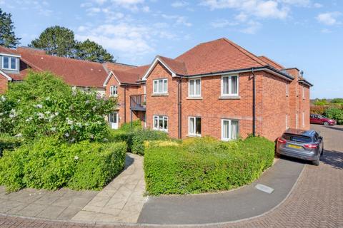 1 bedroom flat for sale, Wellington Avenue, Princes Risborough HP27