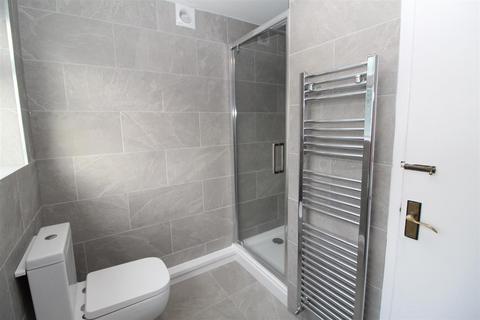4 bedroom house to rent, Robert Street, Cardiff CF24