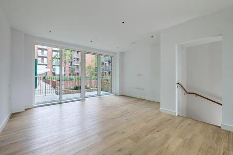 3 bedroom townhouse for sale, Plot The Birch, Townhouse at The Green Quarter, Greenleaf Walk UB1
