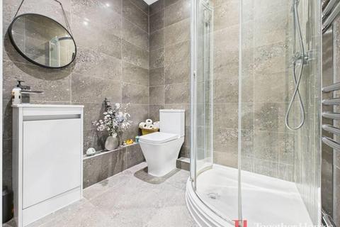 90 Brandon Close, Chafford Hundred, Grays, RM16 6QX
