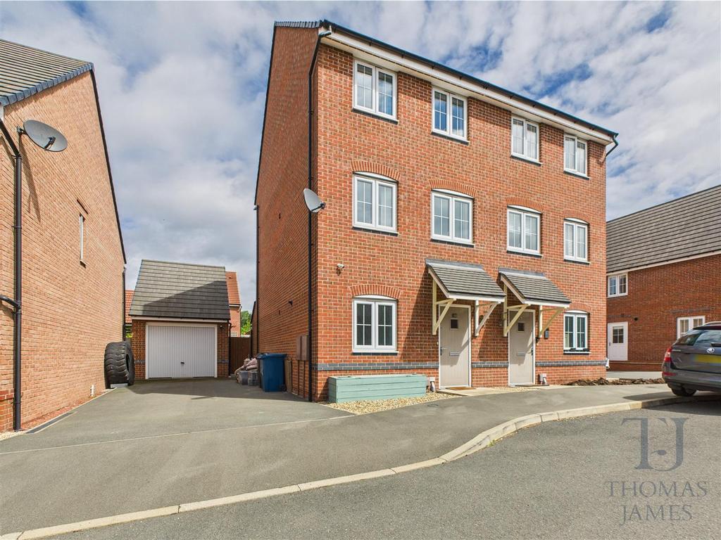 4 bluebell ave.jpg